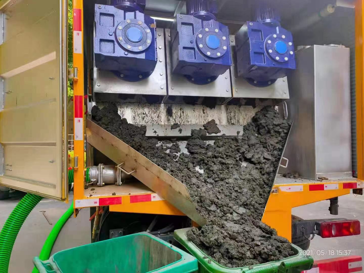 石壁镇化粪池清掏城市维护站-泥浆净化干湿分离处理