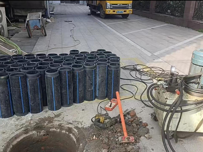 石壁镇PE置换管厂家 DN315置换管 非开挖管短管置换